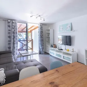 Flatguest * * Terrace * Bbq Apartamento